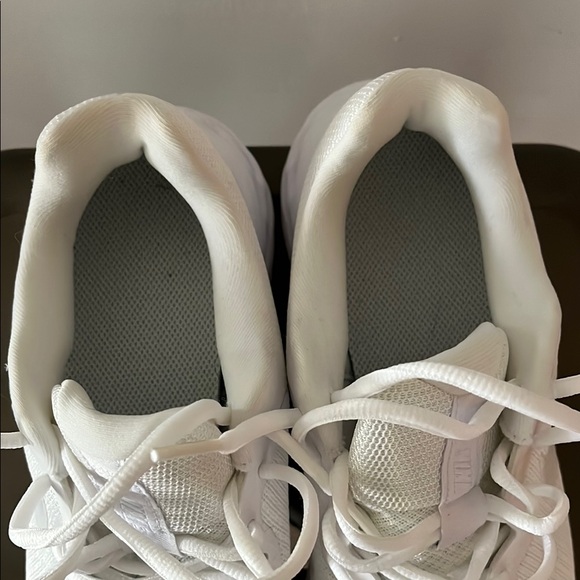 White Nike Running Shoes - Picture 4 of 7